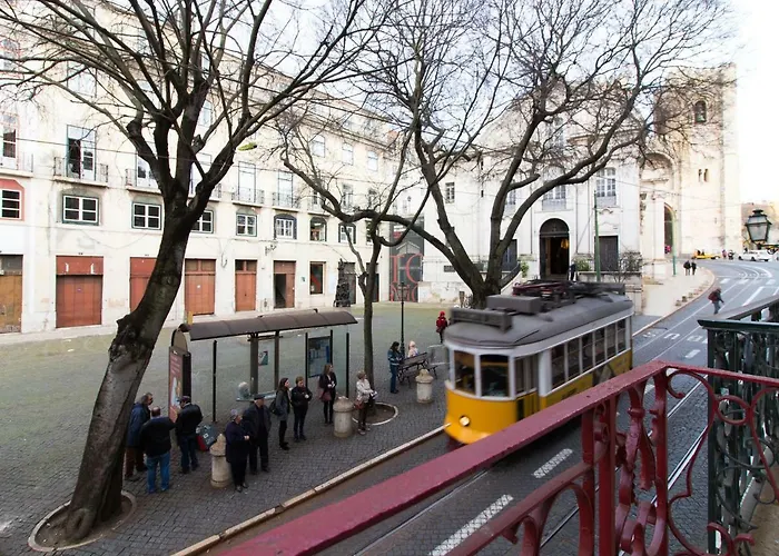 Casa Largo De Santo Antonio Da Se 8 Апартаменты *